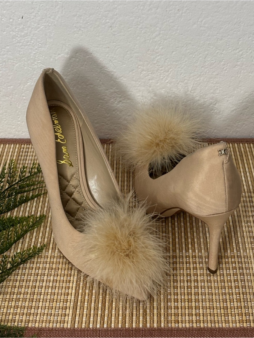 Sam Edelman Woman HAZEL PLUSH Pointed Toe Pumps Size: 6.5M